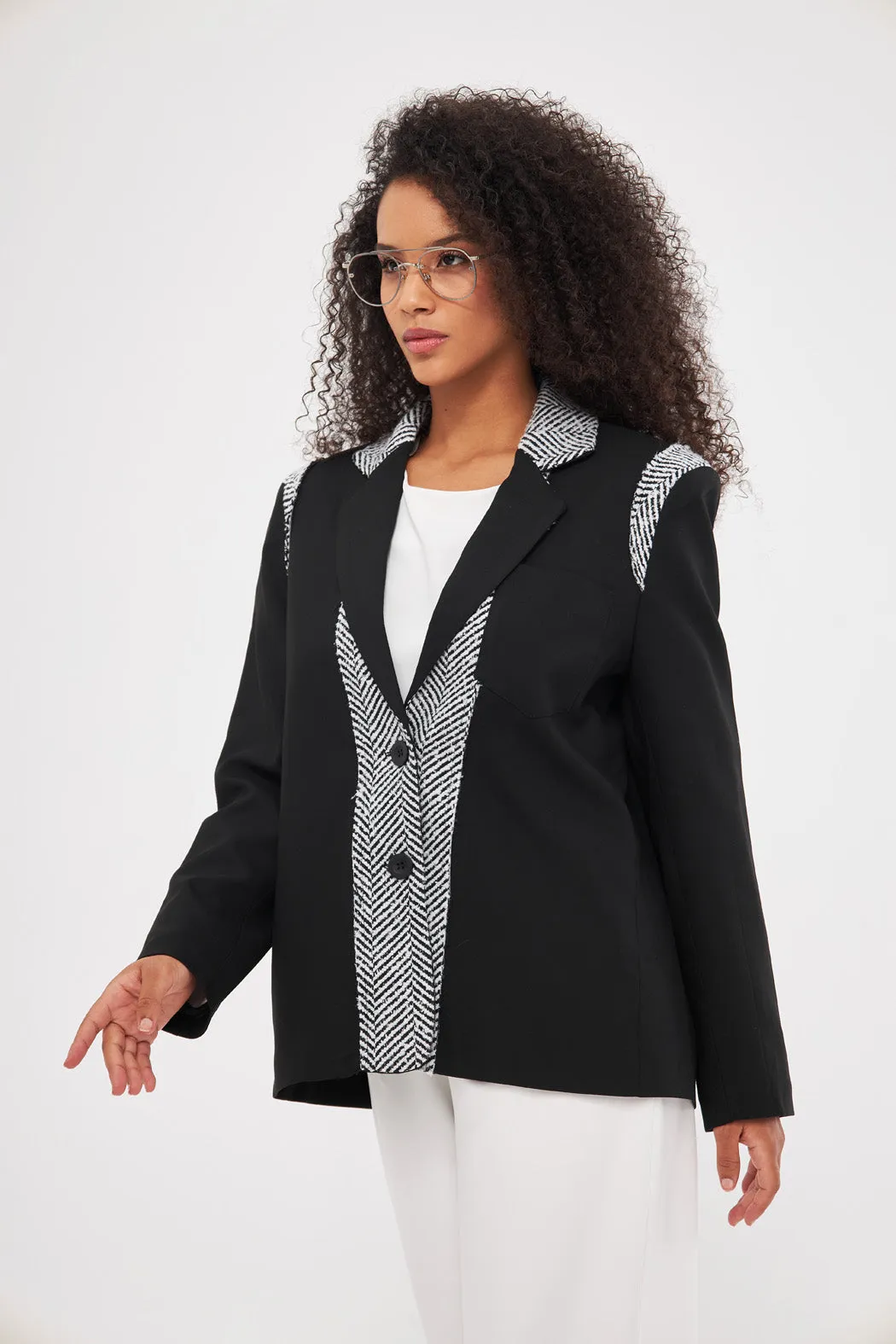 Embroidered Notched  Collar Blazer
