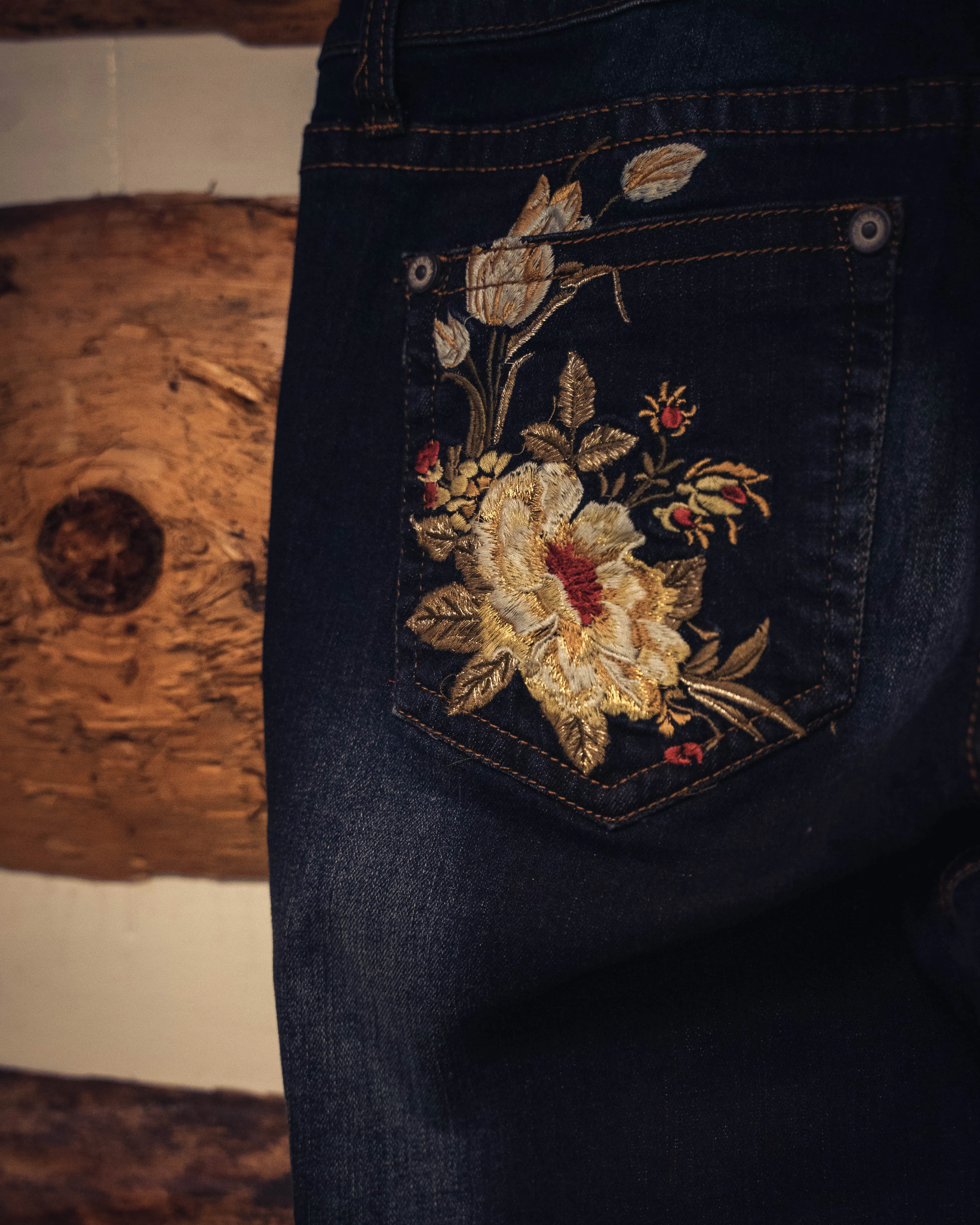 Grace in LA Jeans Easy Fit Style