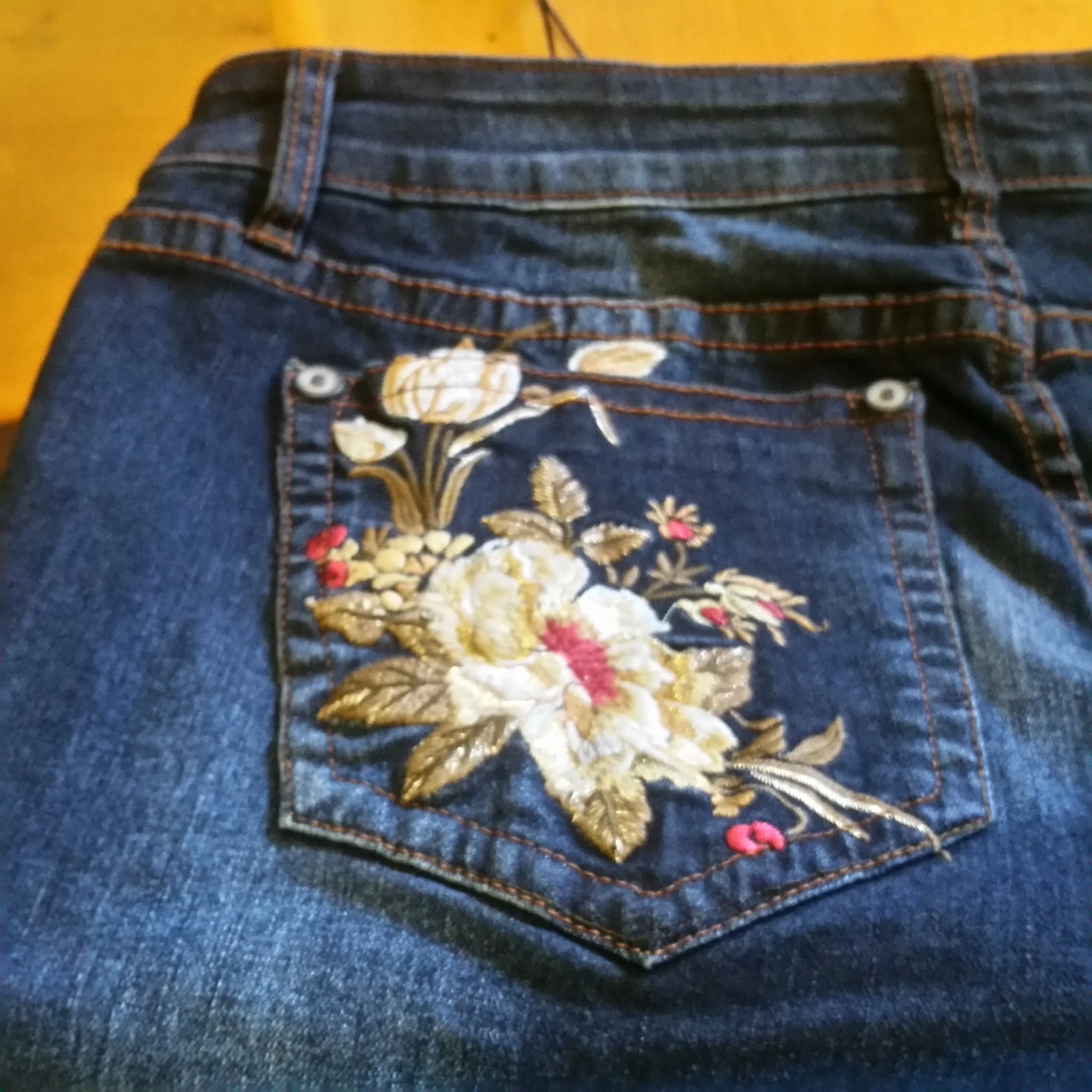 Grace in LA Jeans Easy Fit Style